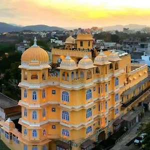 Bloom Boutique L A Heritage At Pichola Udaipur