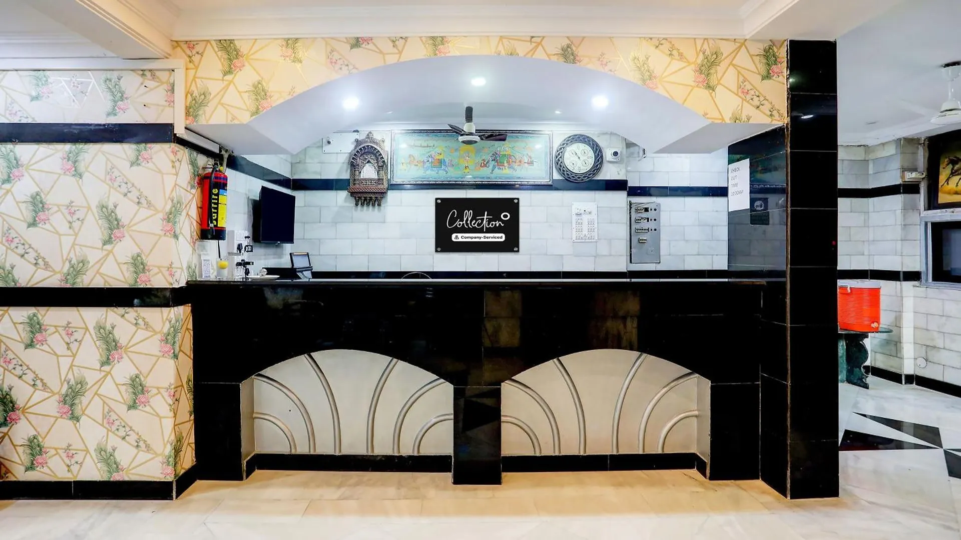 Super Collection O Lake Palace Road Udaipur 4*,